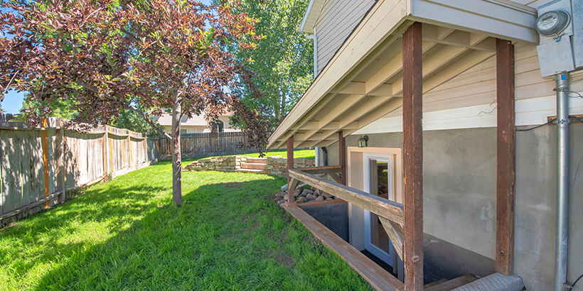 Exterior door to basement
