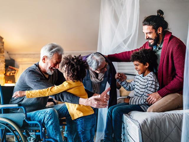Kid's visiting grand parents